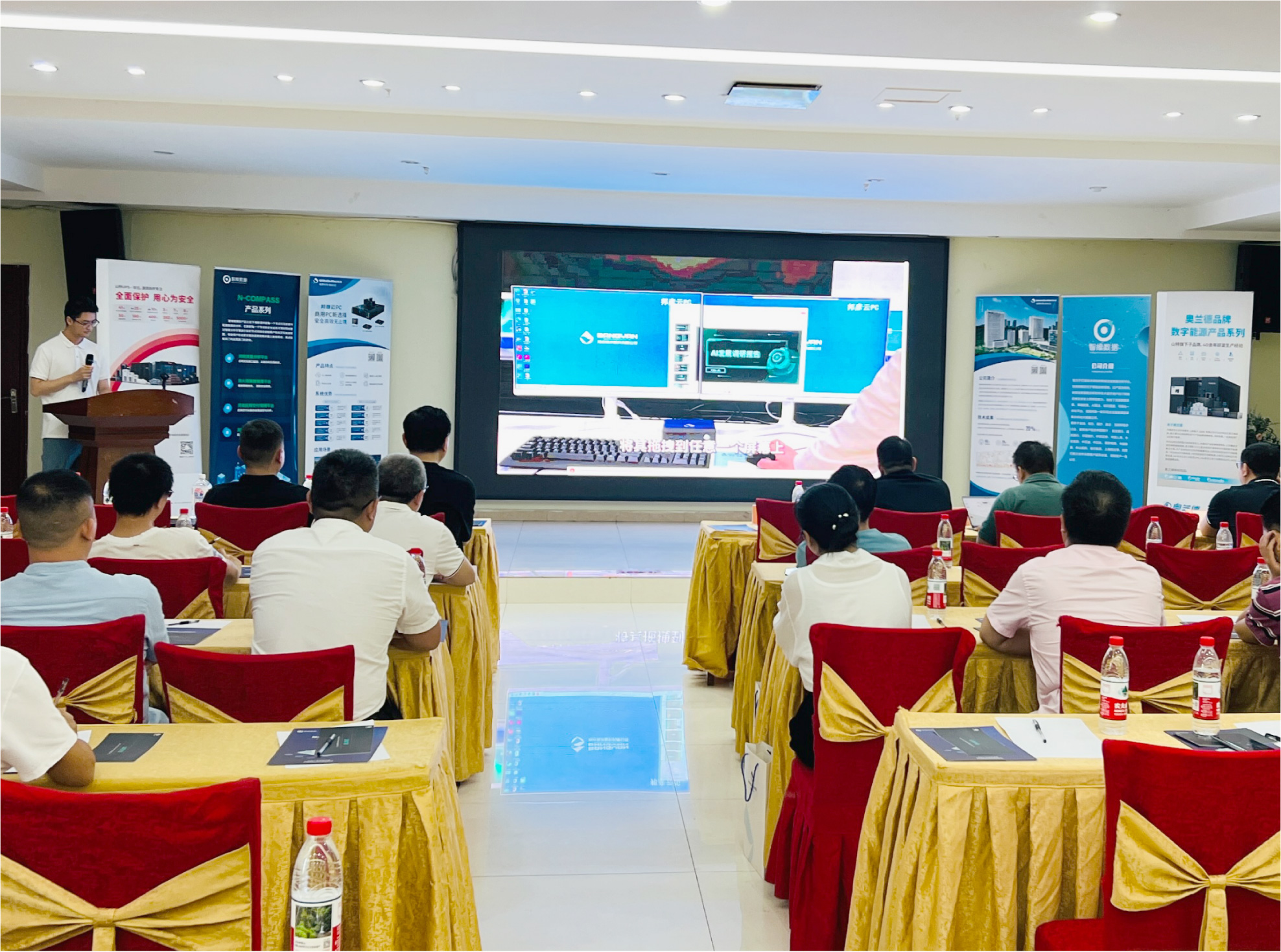 ���������ϣ�����˳�����������ֻ�Բ����Ļ����ub8���ε�¼ע��5.0��PC�ع����������밲ȫ�·�ʽ